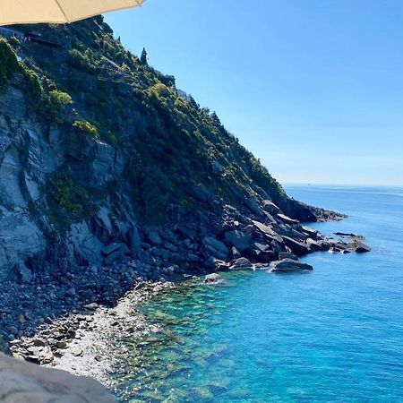 La Marina Tower Apartment With Private Sea View Terrace Vernazza Exterior photo